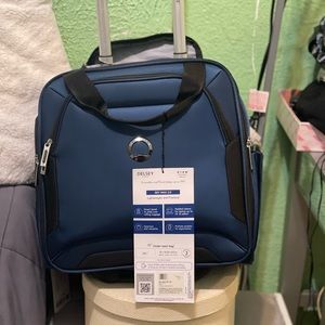delsey sky max 2.0 softside spinner luggage